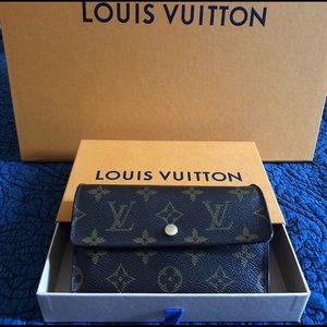 Louis Vuitton trifold Wallet